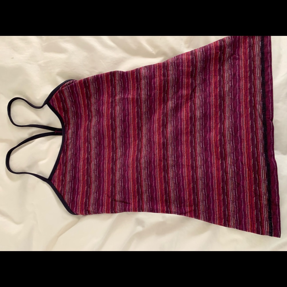 Lululemon tank top. Built in bra with pad holes.
